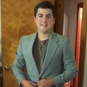 Meet your Posher, Levi